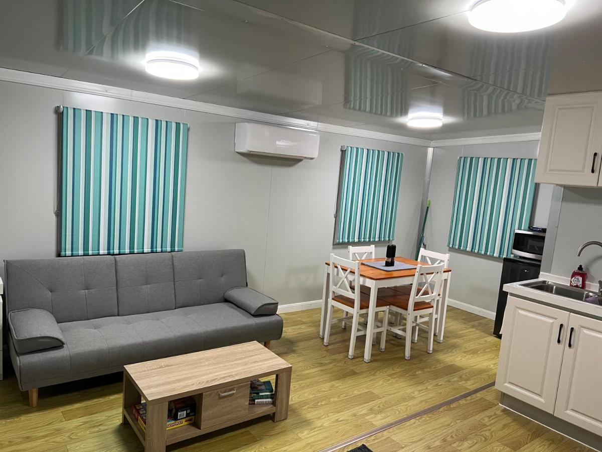 White Cliffs Self Contained Cabin Accommodation Exterior foto